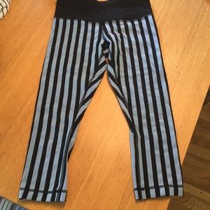 Lululemon tights - cropped